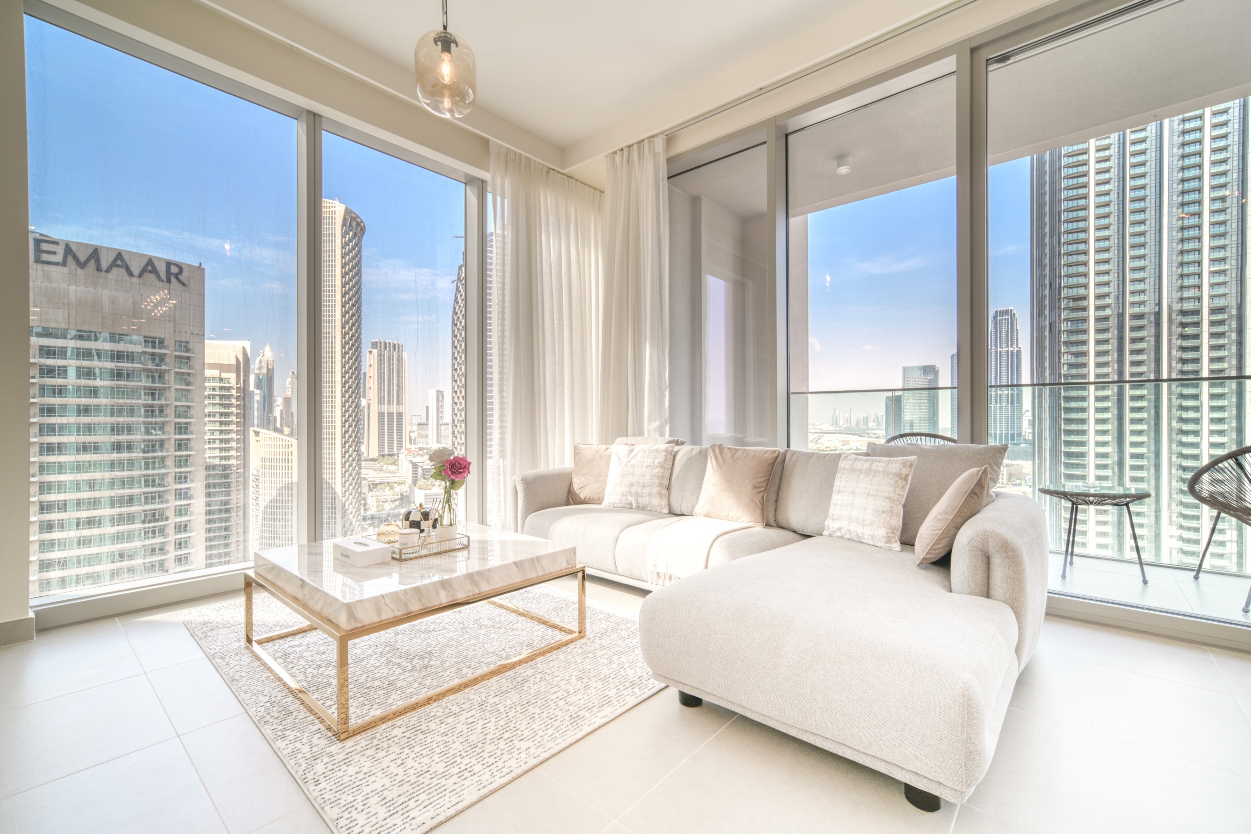 High-Floor Stylish 2BR - Downtown Views in Forte 2