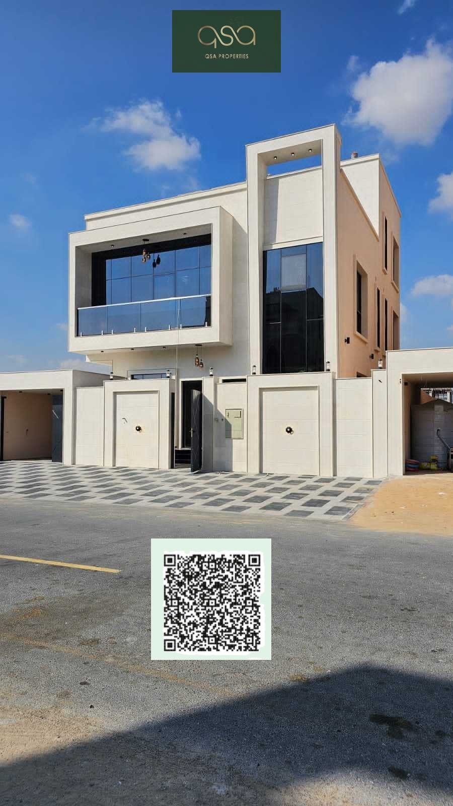 Six Bedrooms unfurnished Villa with Modern Kitchen available with Covered Parking for Sell