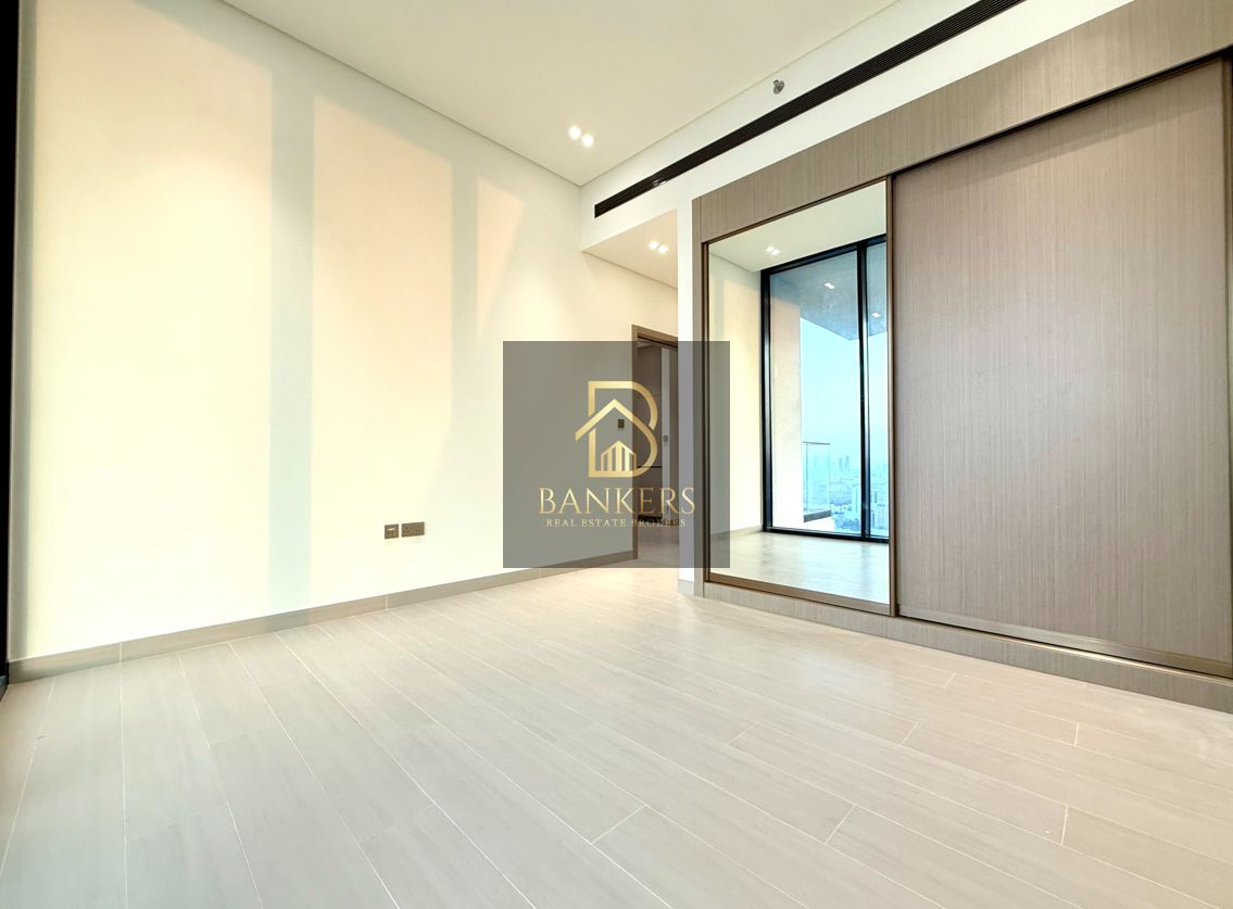 High Floor | Skyline View | Fitted Kitchen