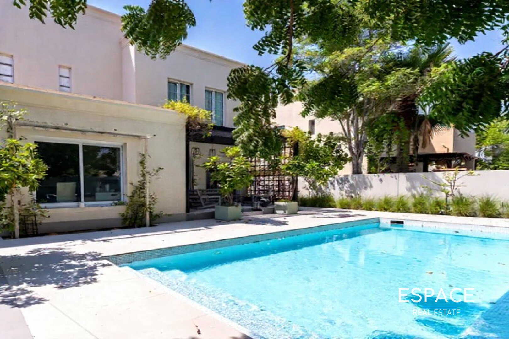 Furnished Option| Upgraded| Private Pool
