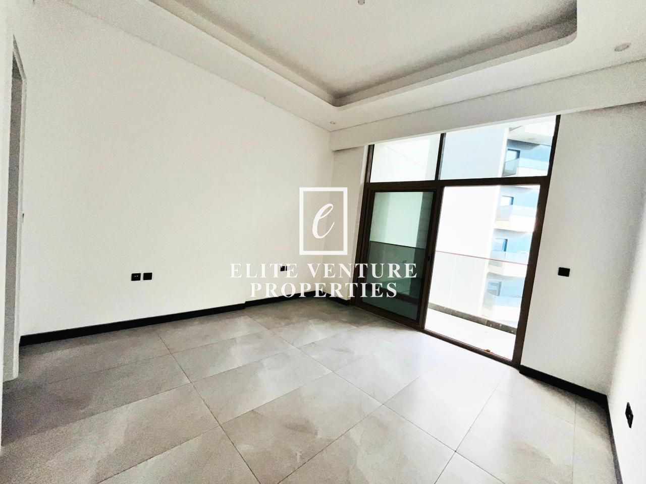 VACANT | PRIME LOCATION | SPACIOUS