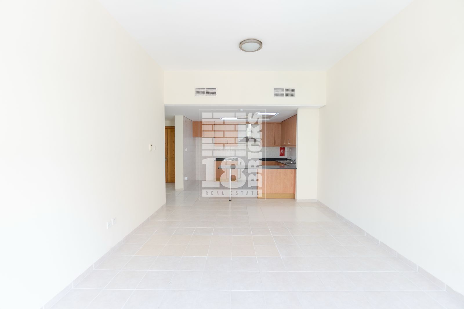 High Returns | 2 + Store + Laundry | Vacant