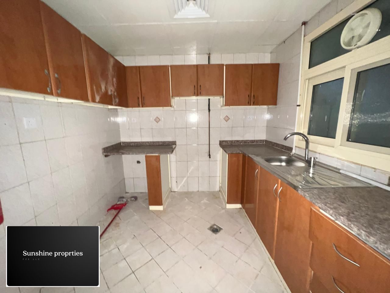 hot offer 2bhk Neat and clean