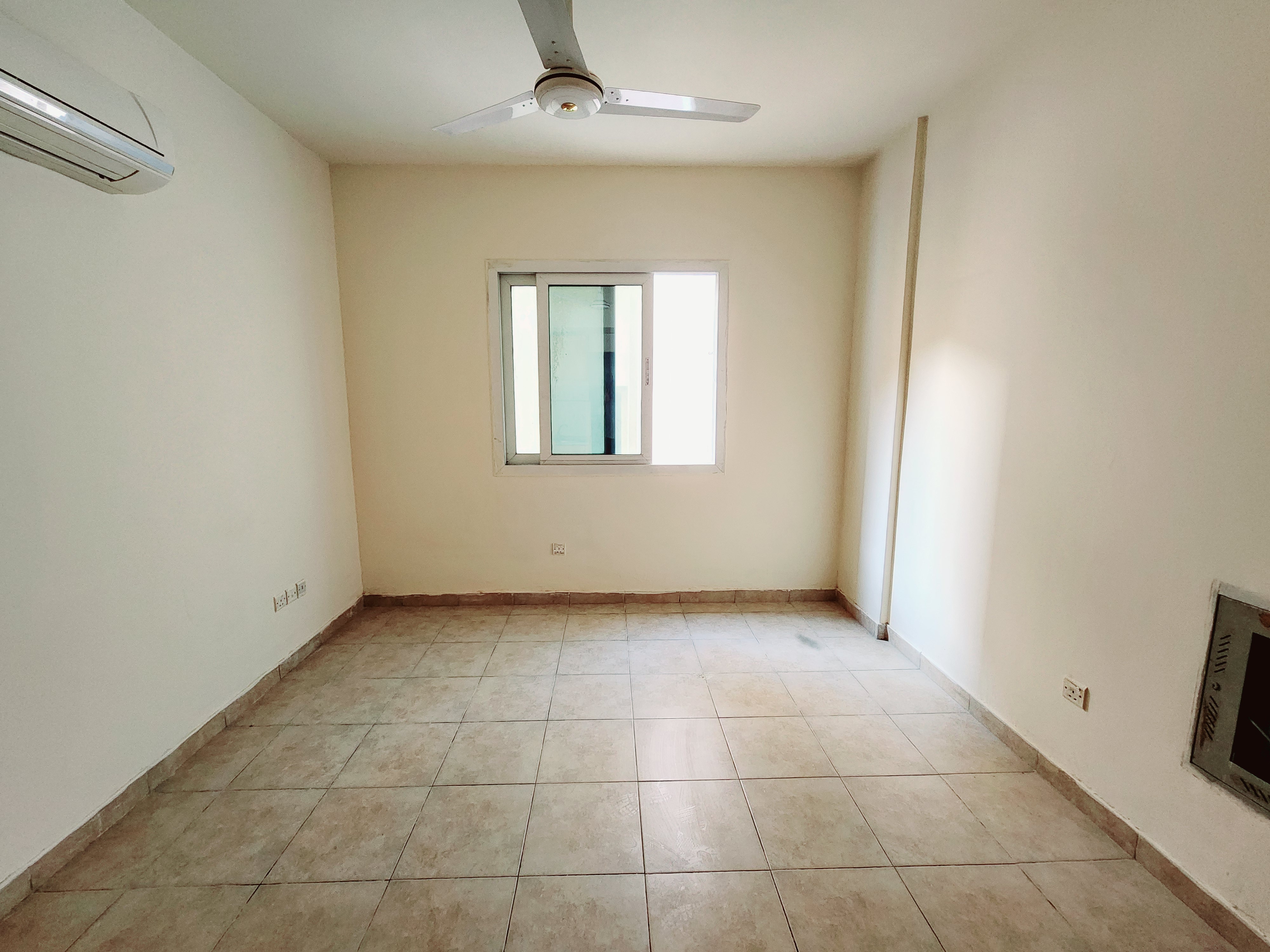 No deposit studio in school area only 20k
