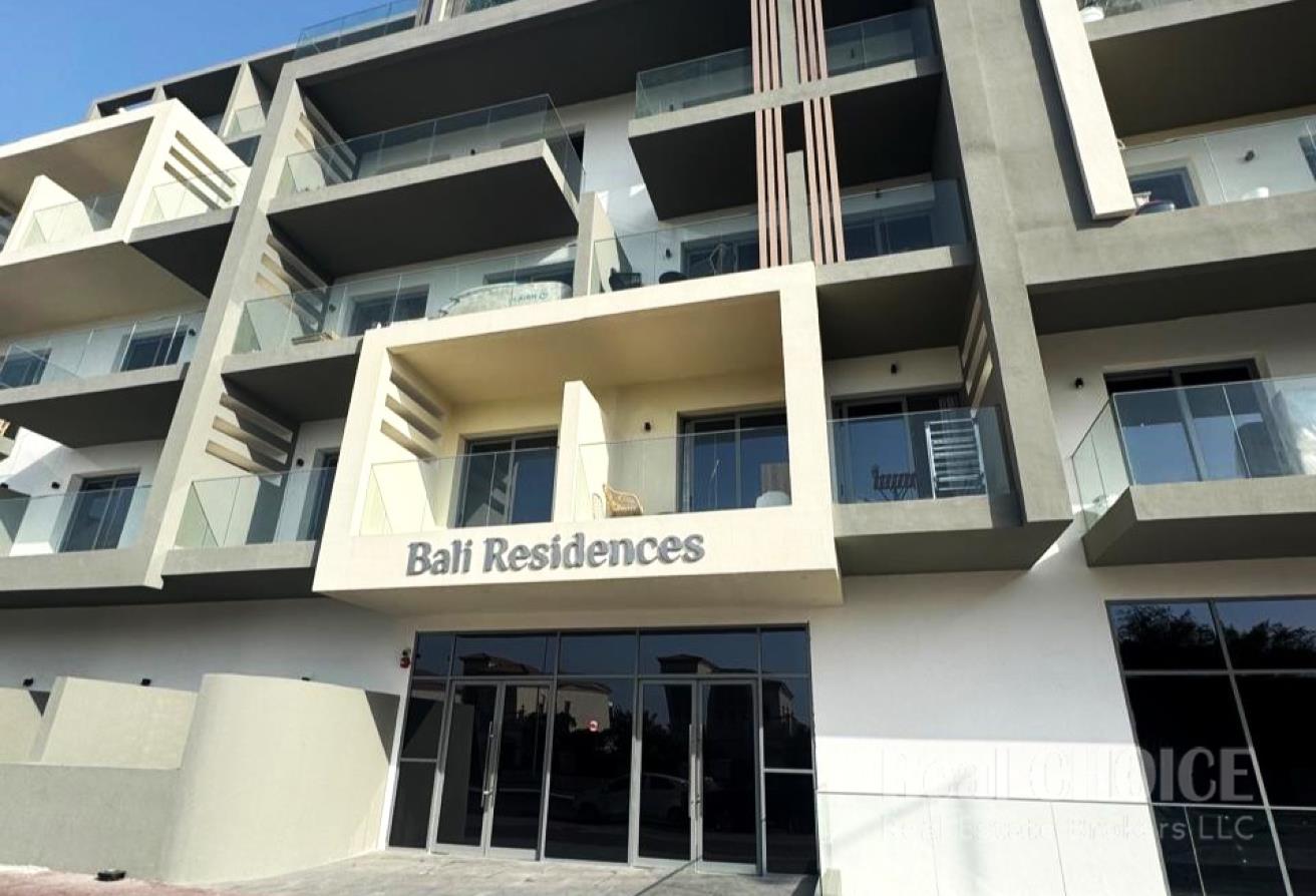 Brand New | Furnished | Upgraded | Study | Terrace