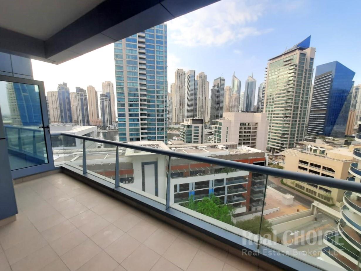 Spacious | Canal View | Metro Access just Below