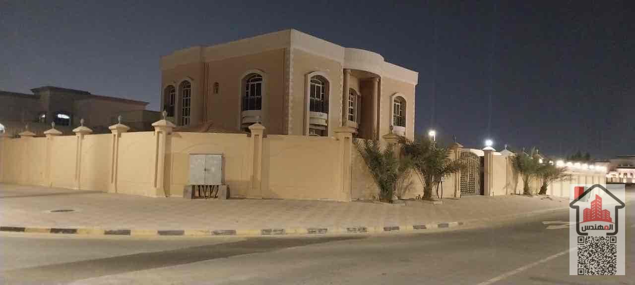 Villa for rent in Ajman, Al Hamidiyah area 6 rooms, a council and two halls Corner of two streets Ground floor: two halls, a council and a dining room Rear annex with a kitchen, a maid's room, a master room and a laundry room First floor: a preparatory ki
