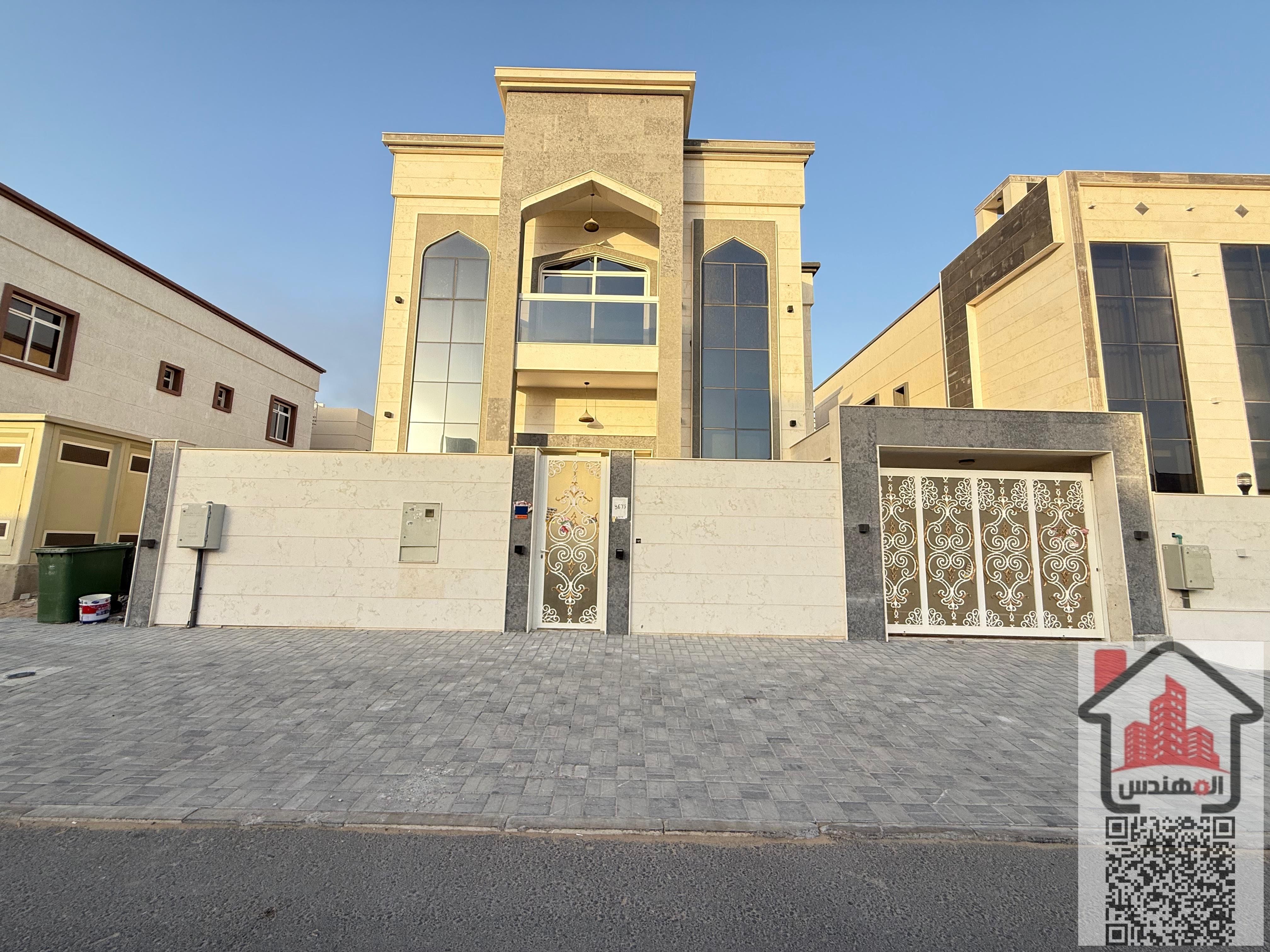In the Jasmine area 5 master bedrooms 2 living rooms Majlis Kitchen Maid's room Price 115 Next to the mall and mosque