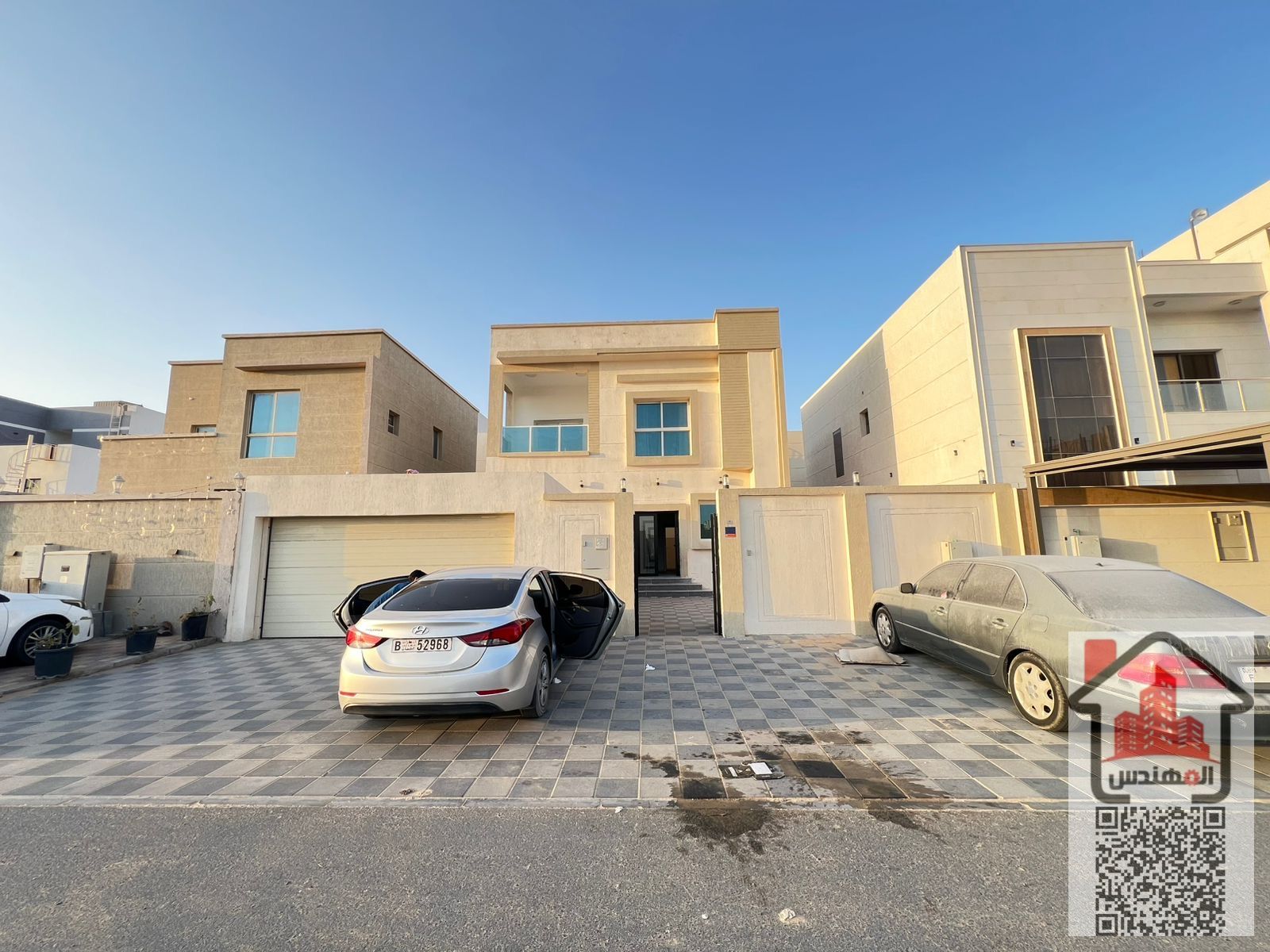 للإيجار في الزاهيه 4 غرف نوم ماستر وصاله مع المكيفات مطلوب 85000 درهم For rent in Al Zahia, 4 master bedrooms and a hall. With air conditioning. Asking price: 85,000 dirhams.