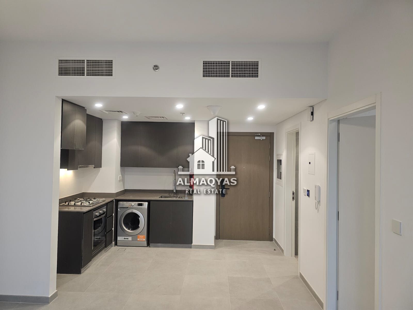 Luxury 1BHK Apartment W. Balcony | Pool view | Ready | Freehold | Parking