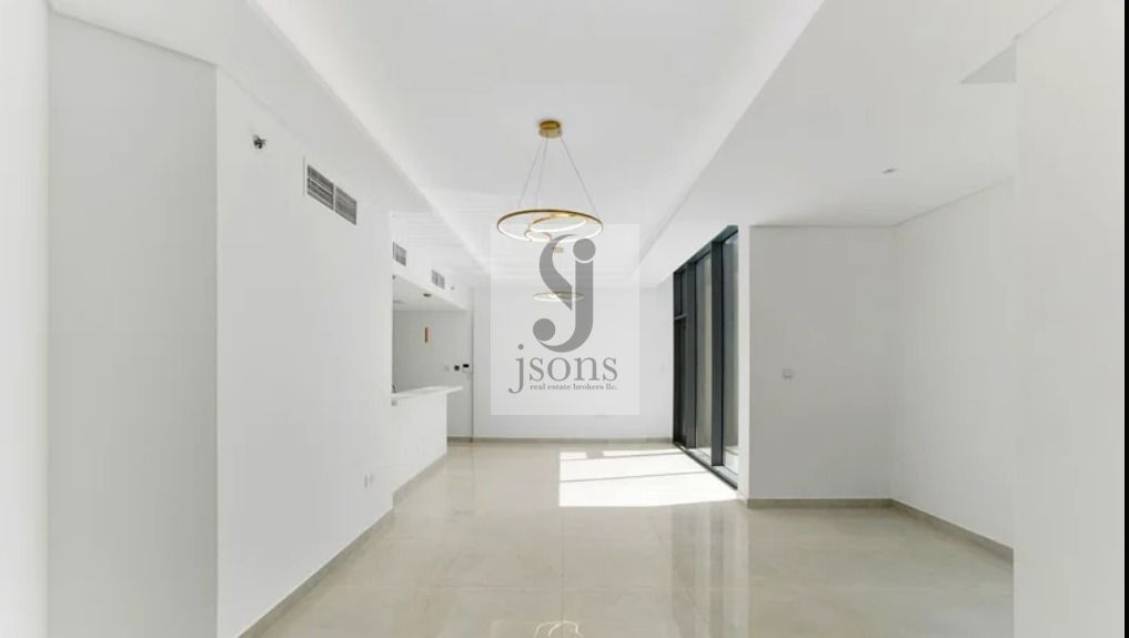 Modern Unit | Spacious Layout | Prime Location