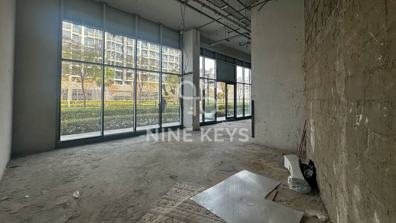 Boulevard Facing | Ready to move | Shell & Core