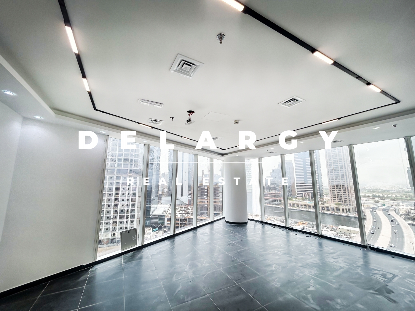 Vacant | Upgraded Unit | Close to Metro