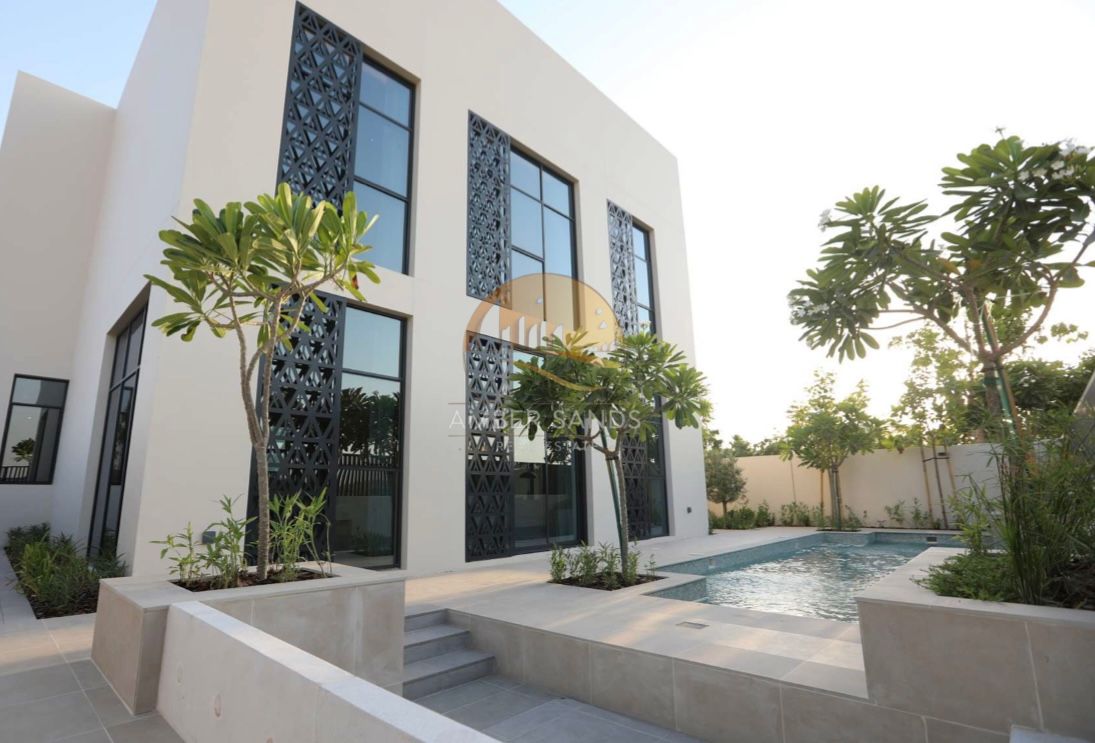 STRATEGIC LOCATION | FREEHOLD | 5% DP | COMMUNITY LIVING