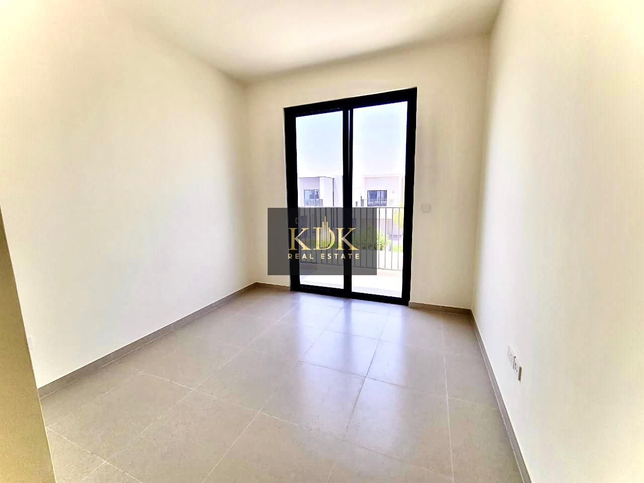 3 bed | best ammenities | spacious