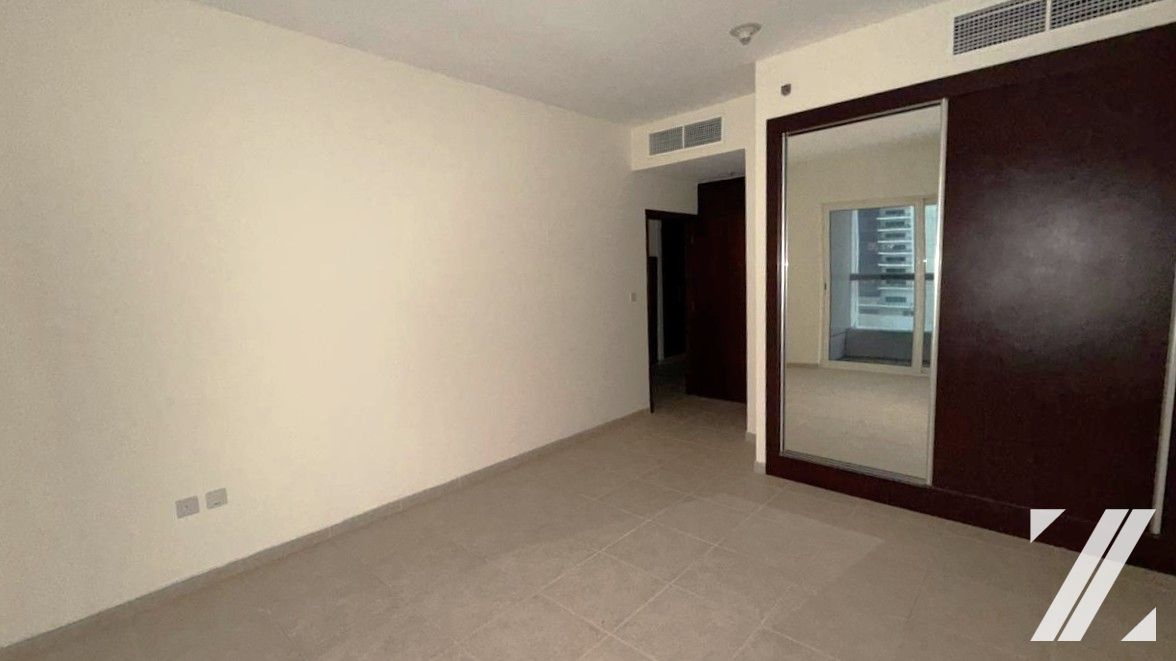 Vacant | Spacious 1BHK with Balcony | Nearby Metro