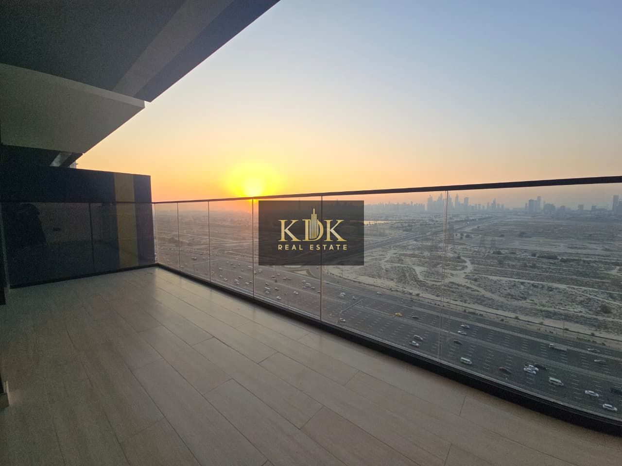 Marina View | Prime Location | Spacious Unit