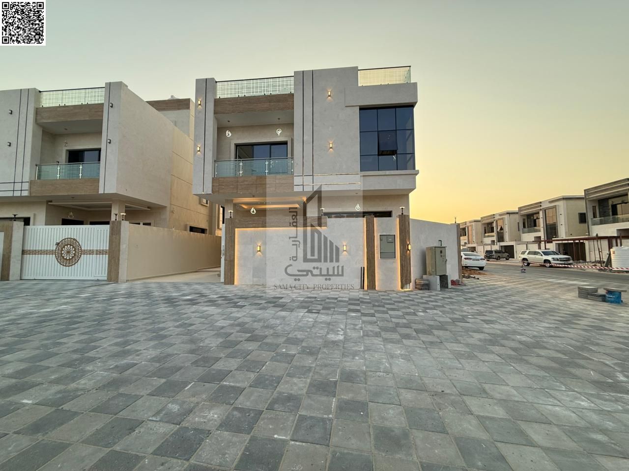 Villa for sale in Al Helio Features: 6 master bedrooms • Majlis with bathroom • Living room with bathroom • Main kitchen • Maid's room • Large setbac