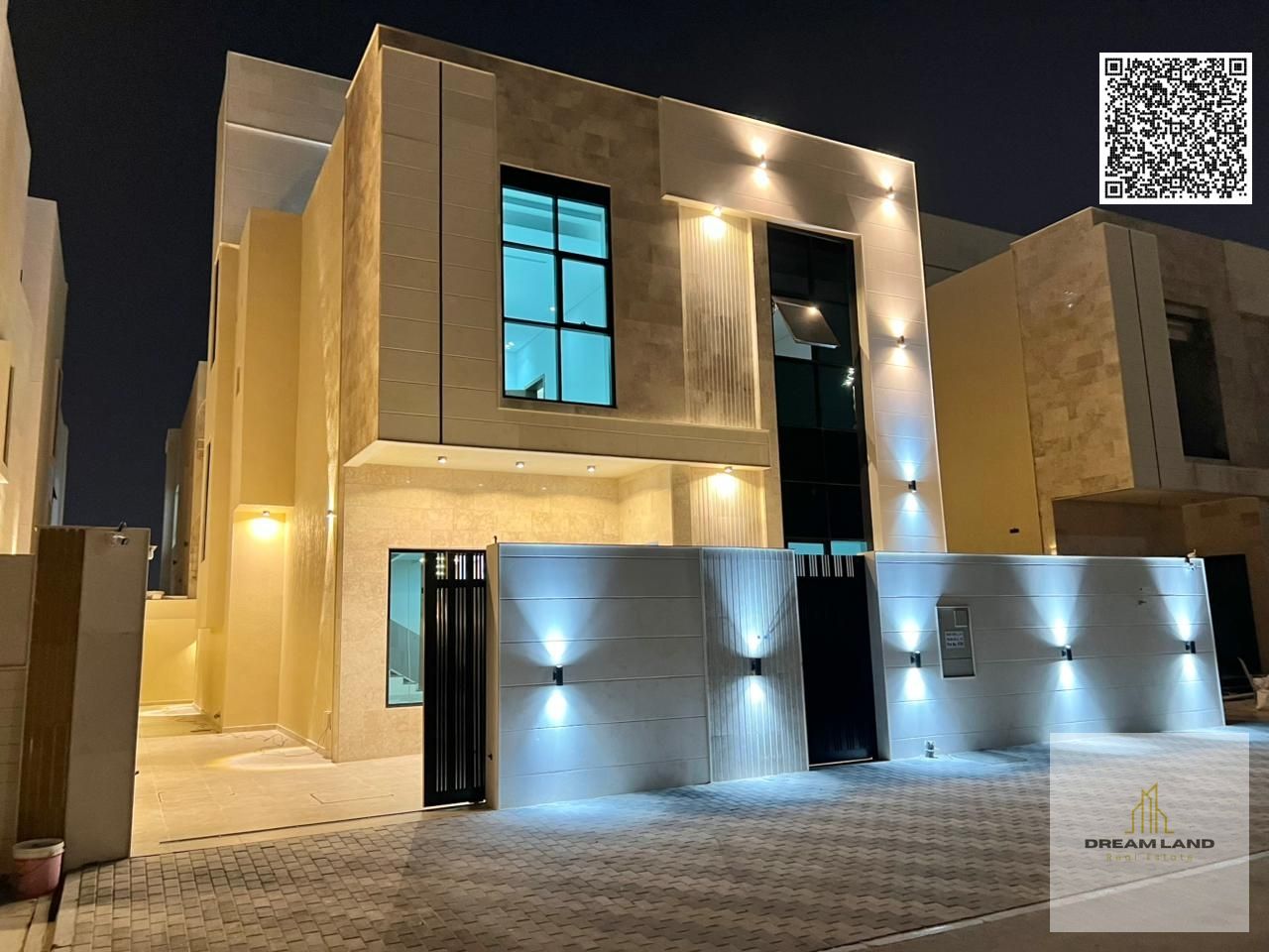 Luxury villa for sale in Al Yasmeen neighborhood - two floors and a roof, ready for living