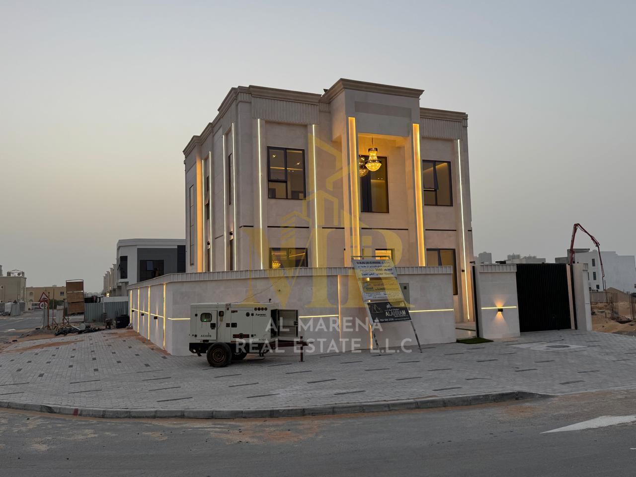 Elegantly designed corner villa in Al Helio 2 - 4 bedrooms, hall and sitting room - land and building area 3000 square feet | Wide external setback an