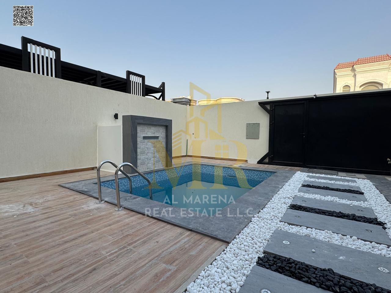 At the best price, a new villa with a swimming pool in Al Rawda, Ajman, fully furnished, including sewage and service connections. Seize the opportuni