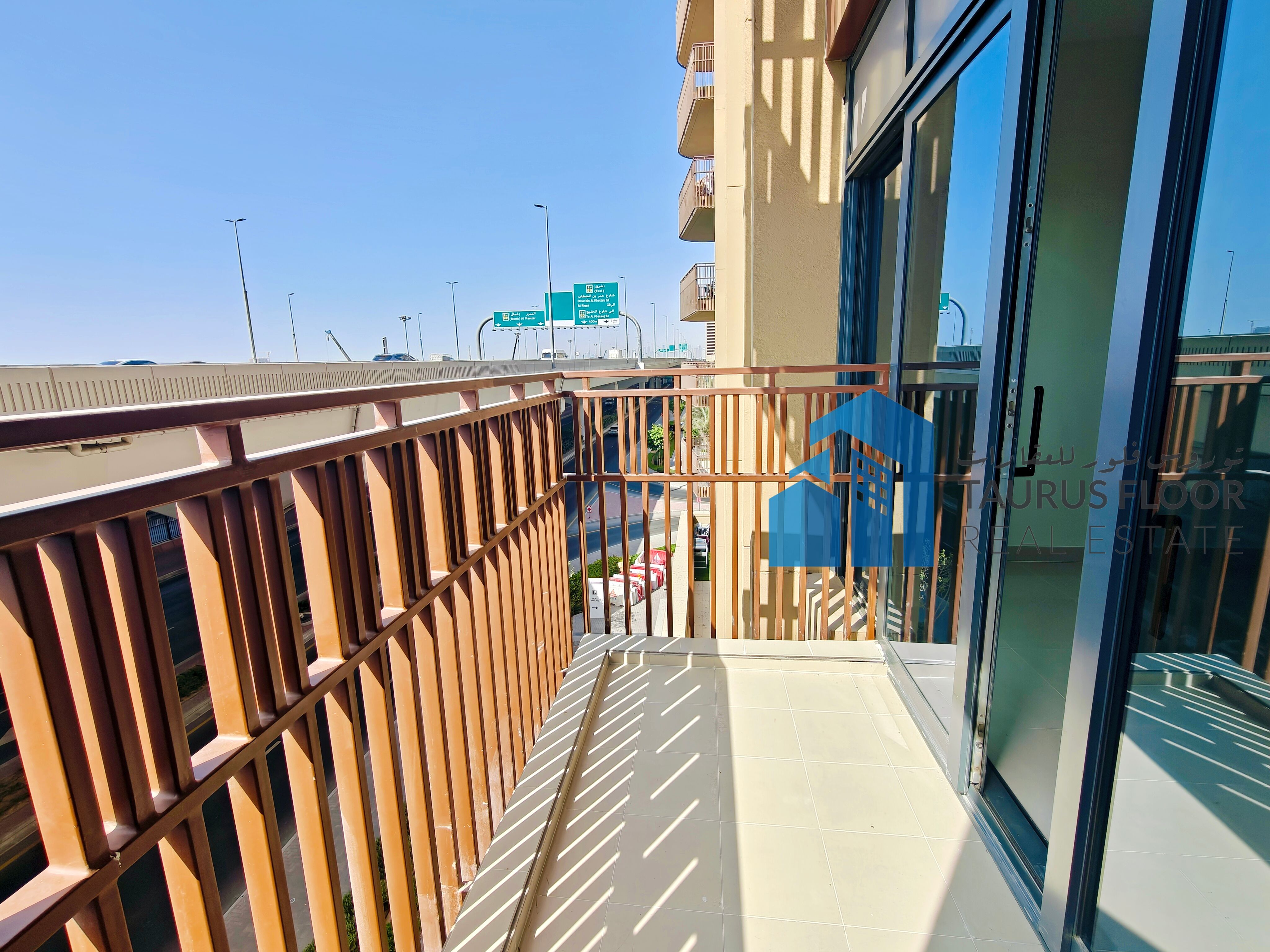 Beautiful 1BR Apartment Near Huge Size Luxurious Near Metro