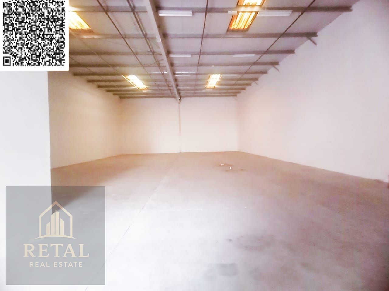 Large warehouse space for rent. Good for all industrial and commercial activities.