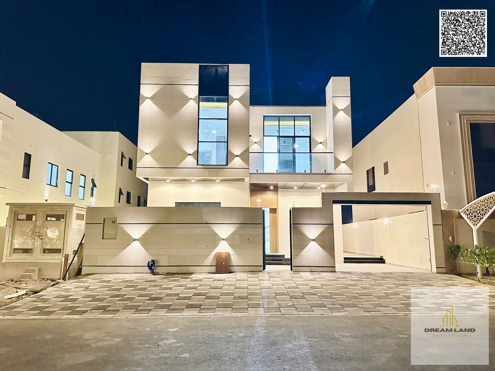 Deluxe villa, Al Helio, 2/5 master bedrooms, including registration and ownership fees, strategic location, central air conditioning