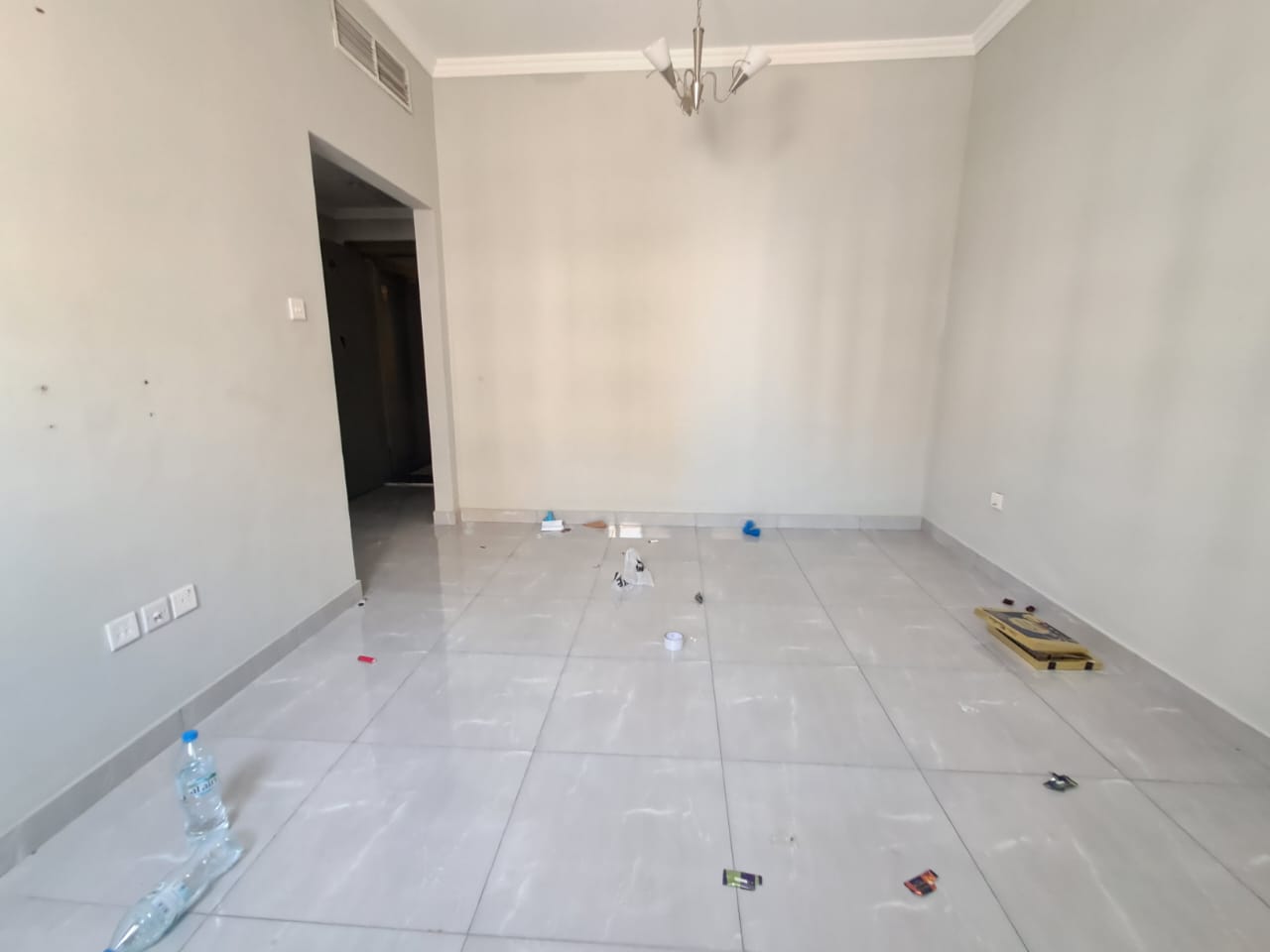 Like brand new building in Al jada out sid 1bhk 2 washroom with master room 1month free