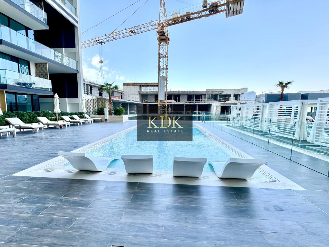 Band new | Smart Home | Private pool