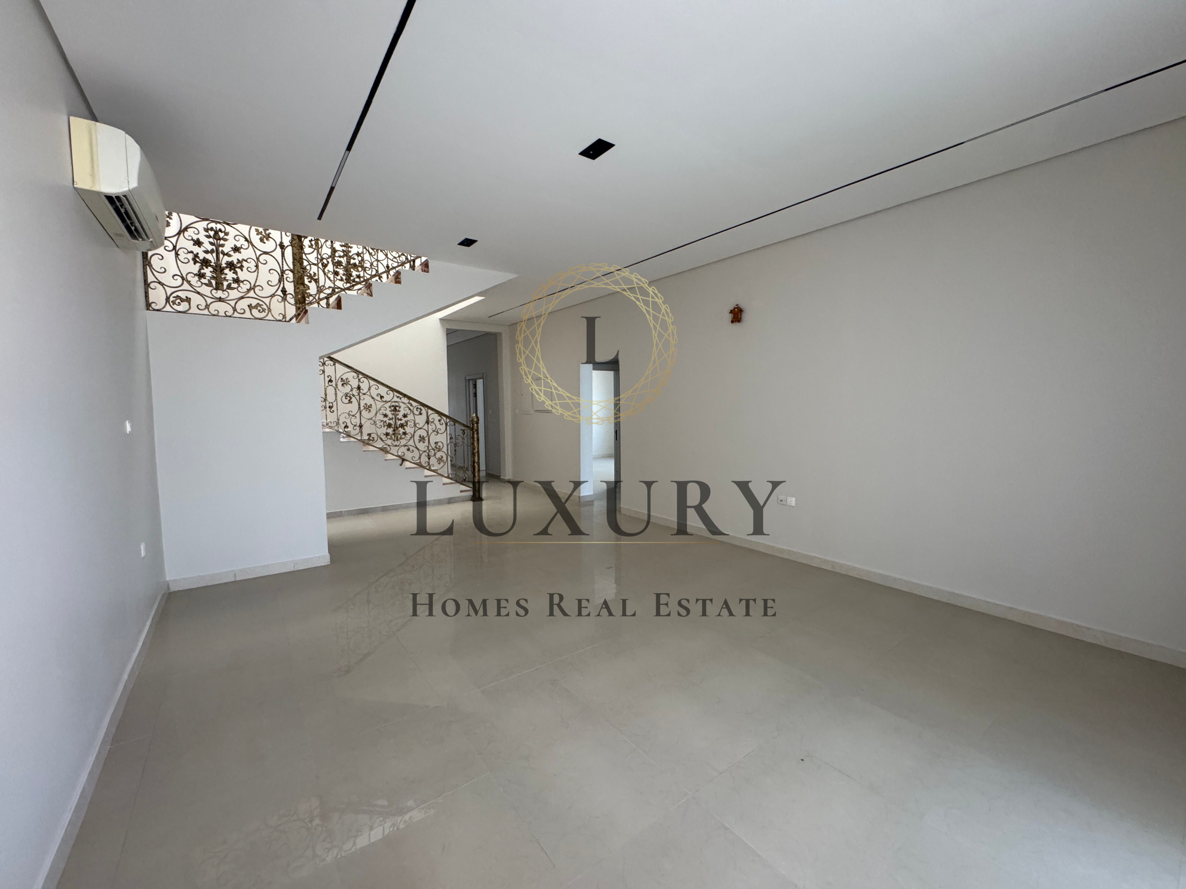 Second Tenant| Duplex | Big Yard | Private Entrance