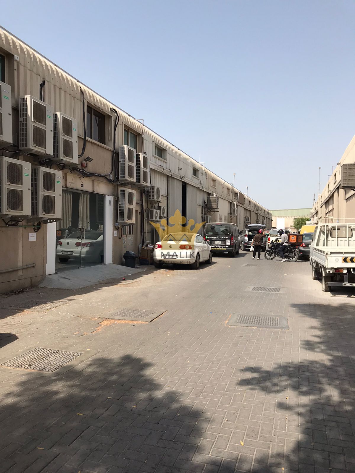 WAREHOUE with Mezzanine for Rent