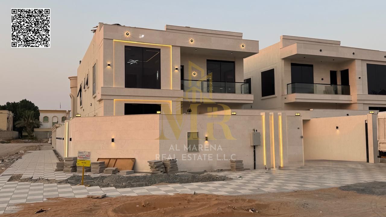Luxury modern villa for sale, two floors, residential and commercial, land area 5000 square feet, high-end finishes, price includes air conditioning,