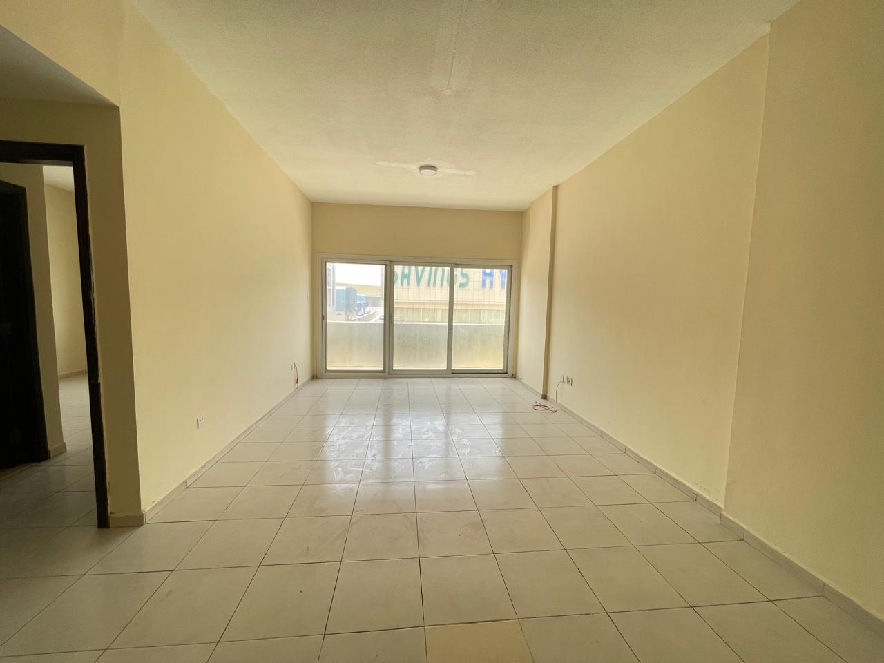 Lavish 2BHK with balcony and 3 washrooms with 6 cheque payment