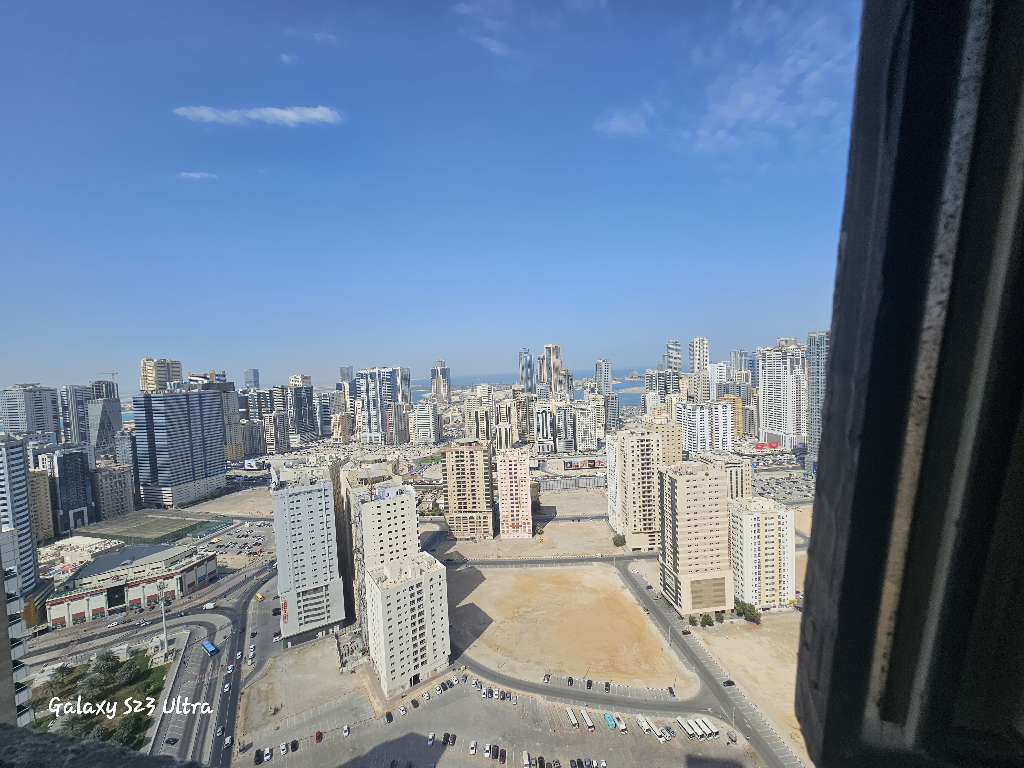 Specious Studio Available in just 27k with Wardrobes Close to Dubai Border for more details call Mr. Hassan