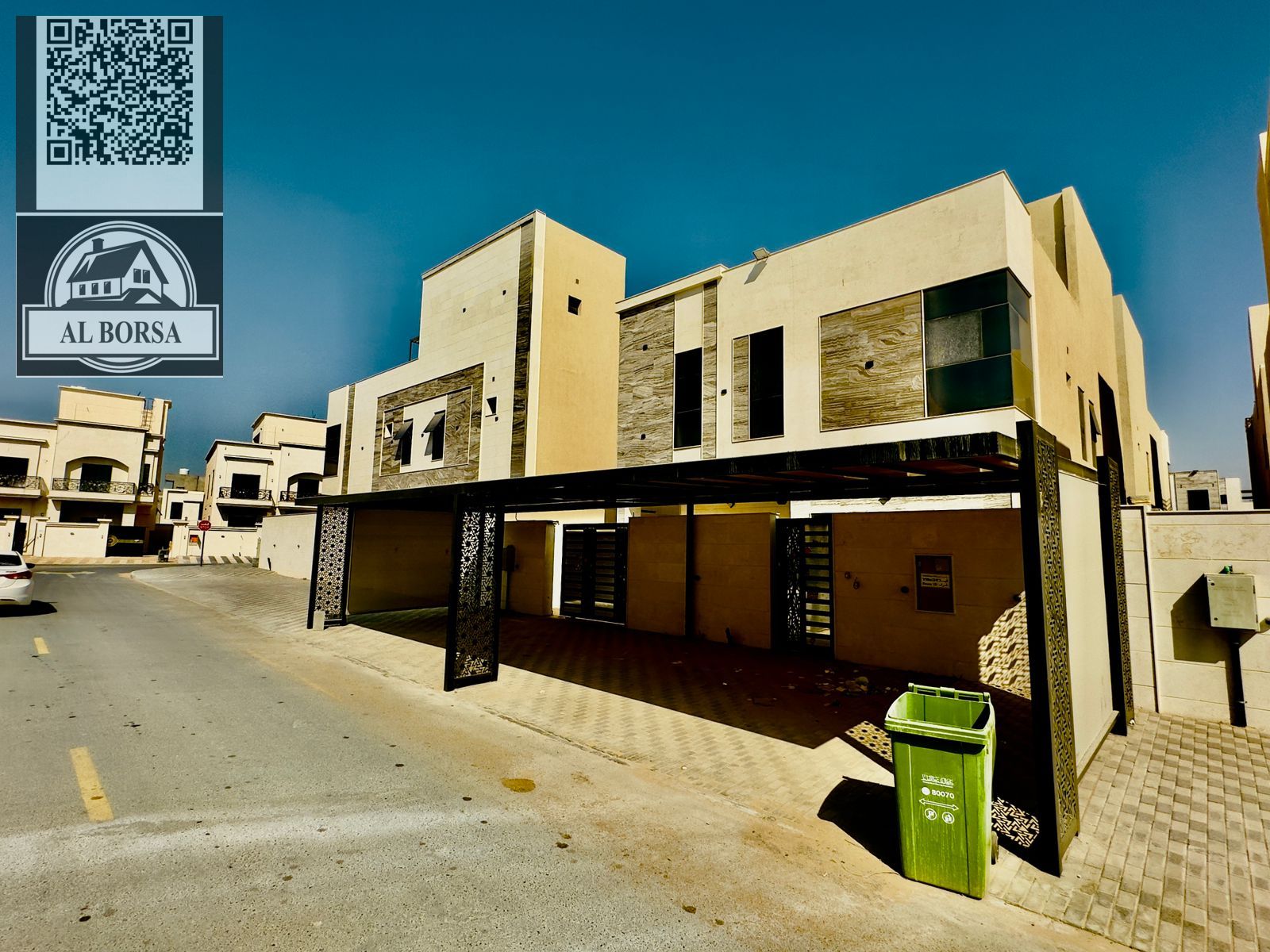 a luxurious villa in Ajman - Al Helio area \ 5 master bedrooms, a hall, a majlis, and a maid's room \ Area 3400 sq ft Price 110,000 in 4 installments