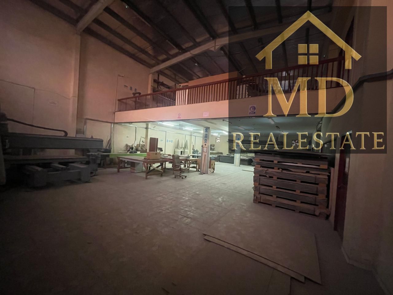 A unique opportunity for business owners and investors. Warehouse + offices + workers' accommodation for rent, suitable for all industrial and commerc