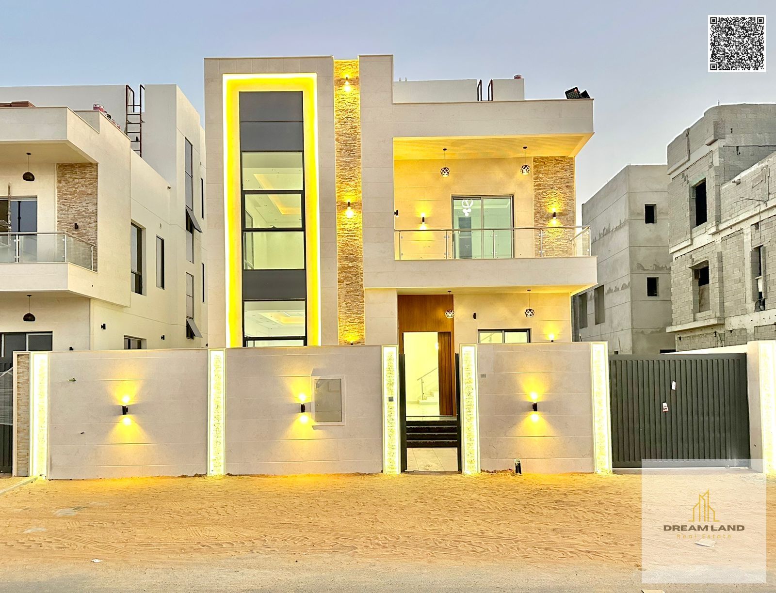 Luxury villa for sale in Ajman, 4 master bedrooms + roof | Prime location - Al Yasmeen, Ajman | Modern design and high-end finishes