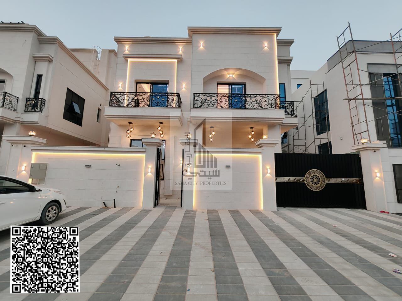 The luxury of 6 rooms! A 3-story villa with central air conditioning and fingerprint locks in the upscale Al Helio 2!
