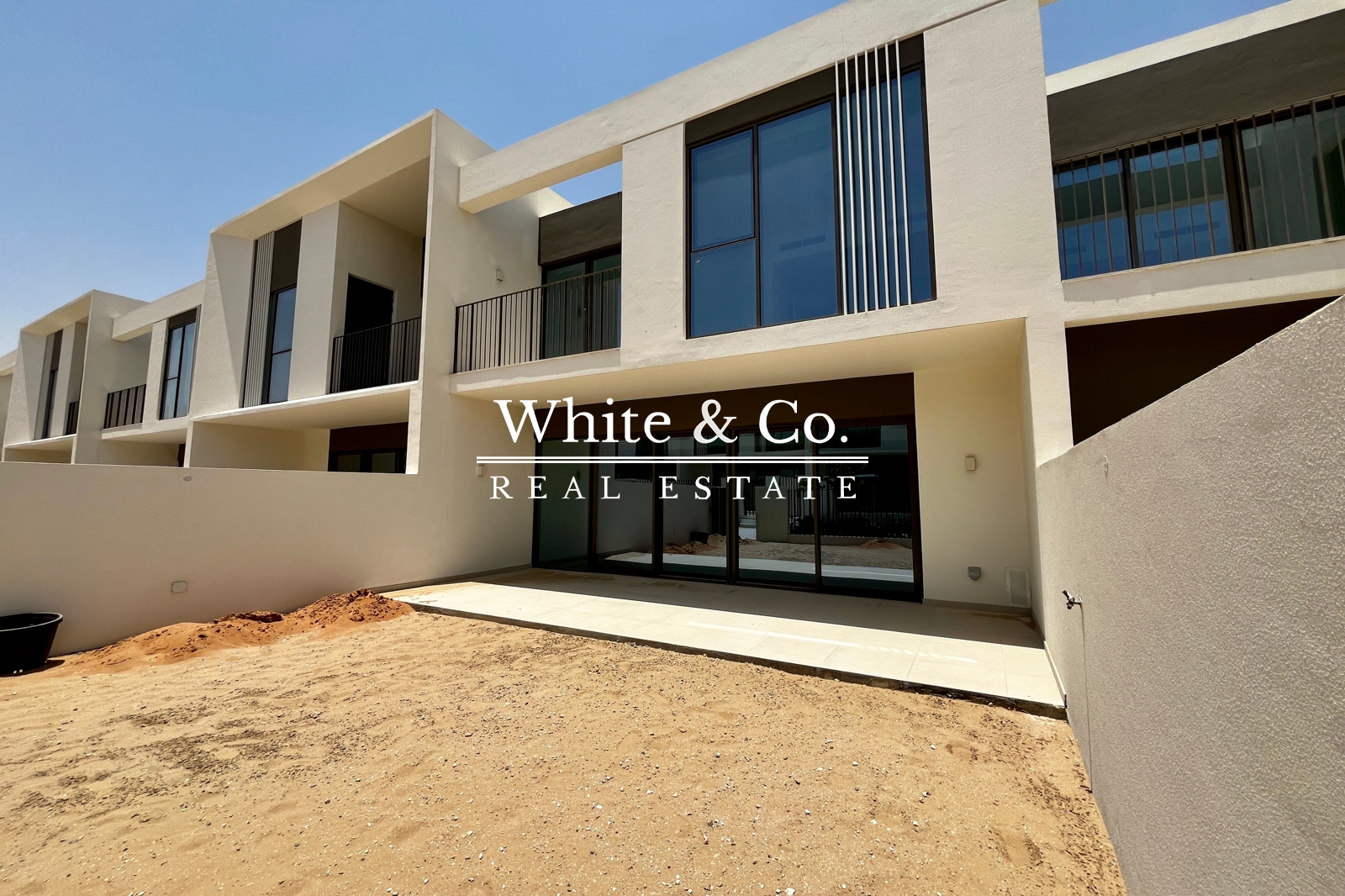 Golden Beach | Green Walkway | 3 Bedrooms