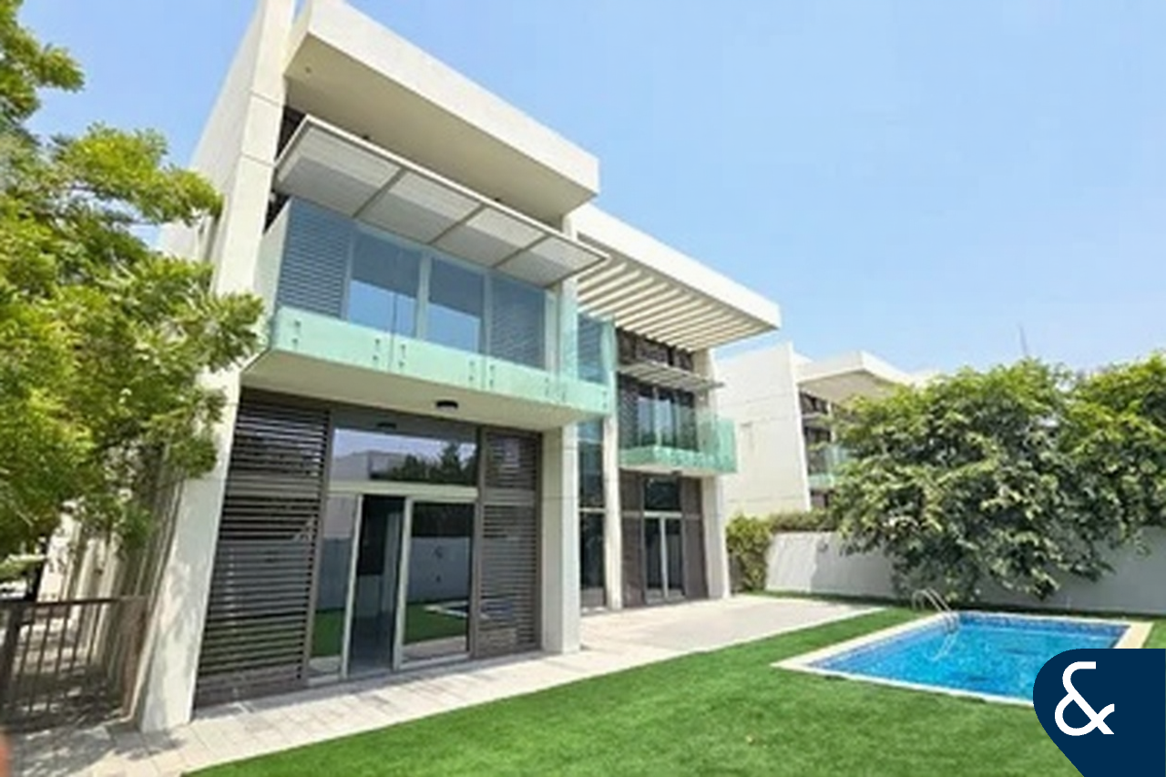 Prime Location | Near Lagoon | Vacant