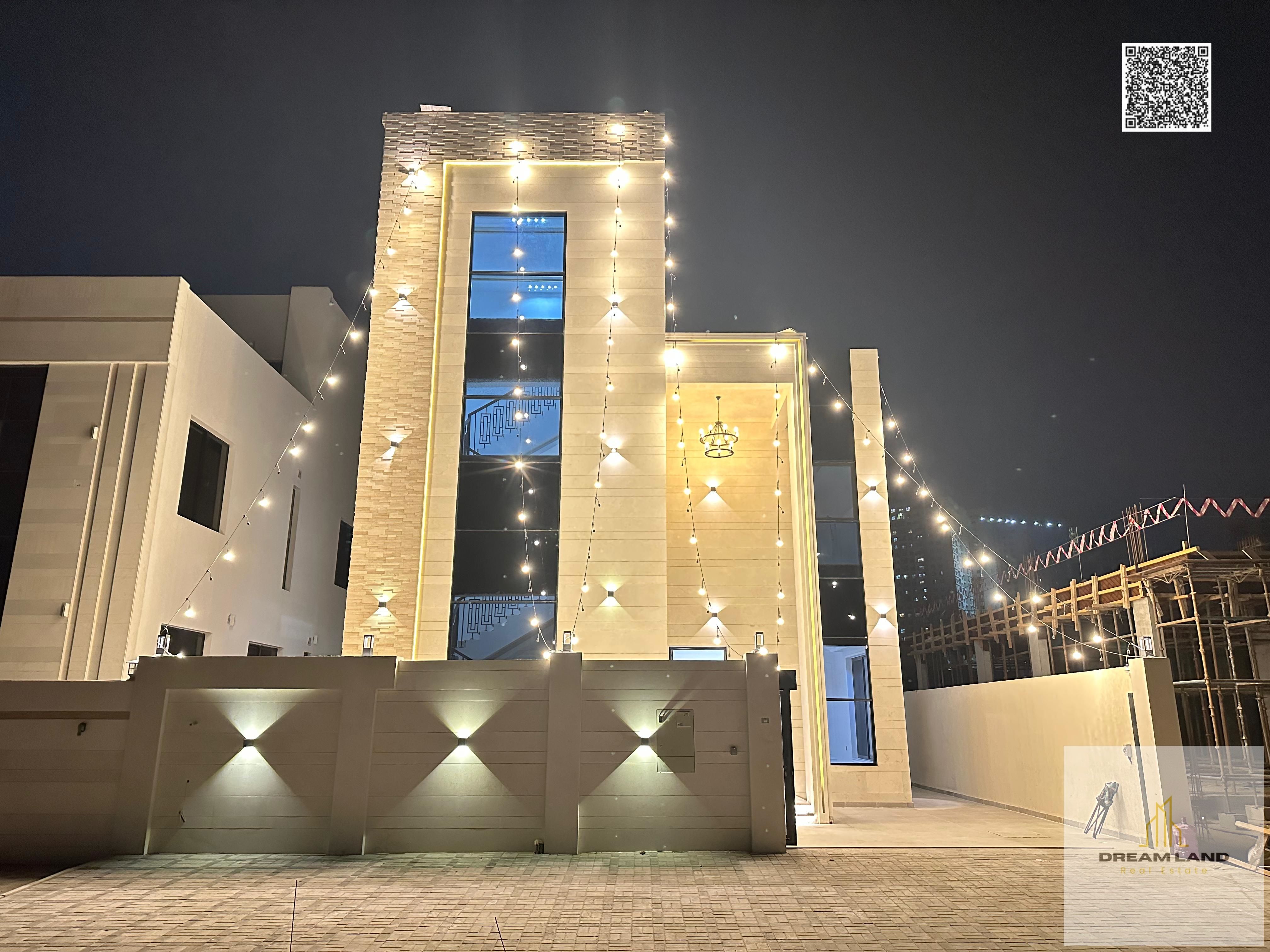 For sale, a luxurious, modern two-story villa, including registration and ownership fees, high-end finishes, and freehold for all nationalities.