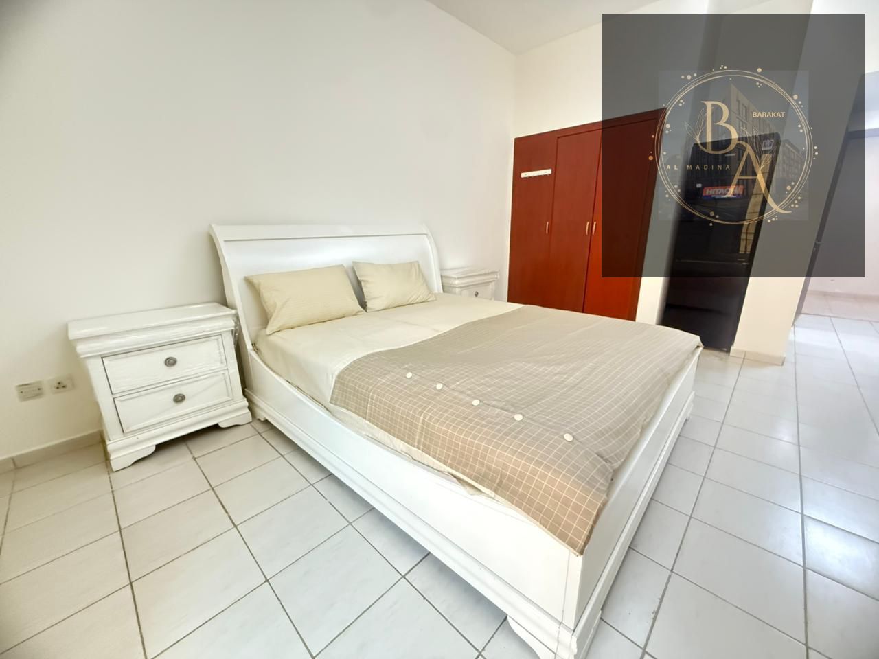 BRANDED NEWLY SUPER LUXURY FULLY FURNISHED AVAILABE FOR RENTON MONTHLY PAYMENT