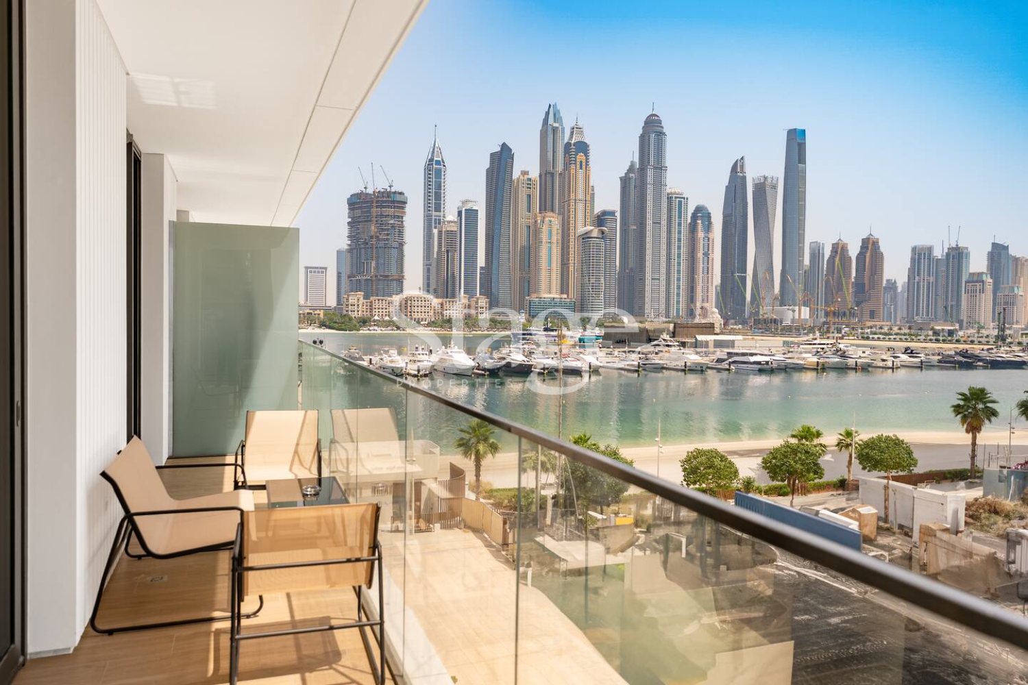 Waterfront Lifestyle | Contemporary | Vacant