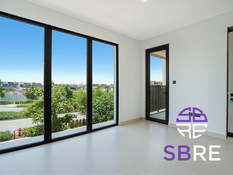 CLOSE TO POOL & PARK | SINGLE ROW | BRAND NEW