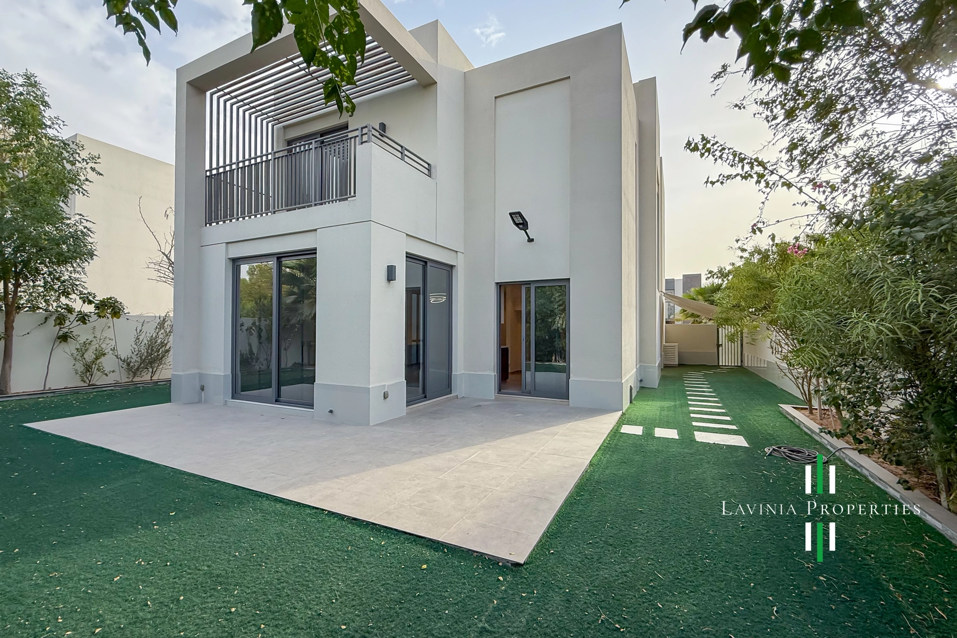 Vacant | Prime Location | Bright and Spacious