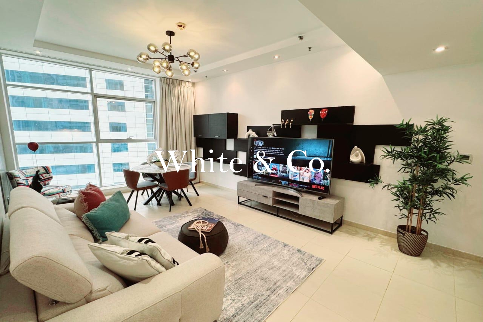 MARINA VIEW | BRIGHT LAYOUT | MODERN