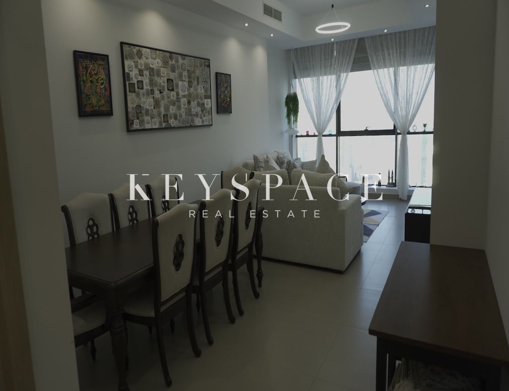 Designer Beachside Home | Direct Access to Pristine Shoreline