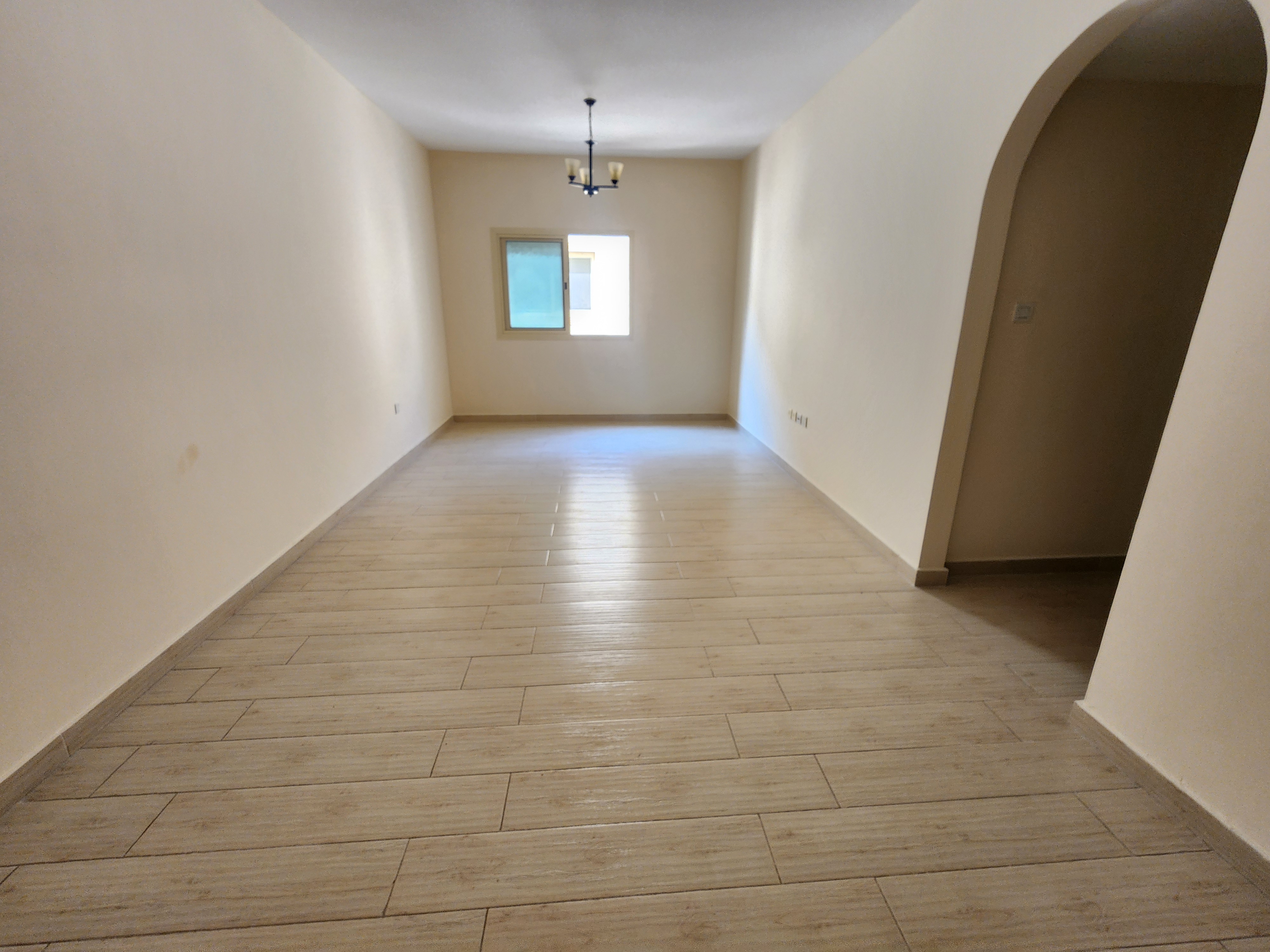 King side 3bhk with parking and wardrobe