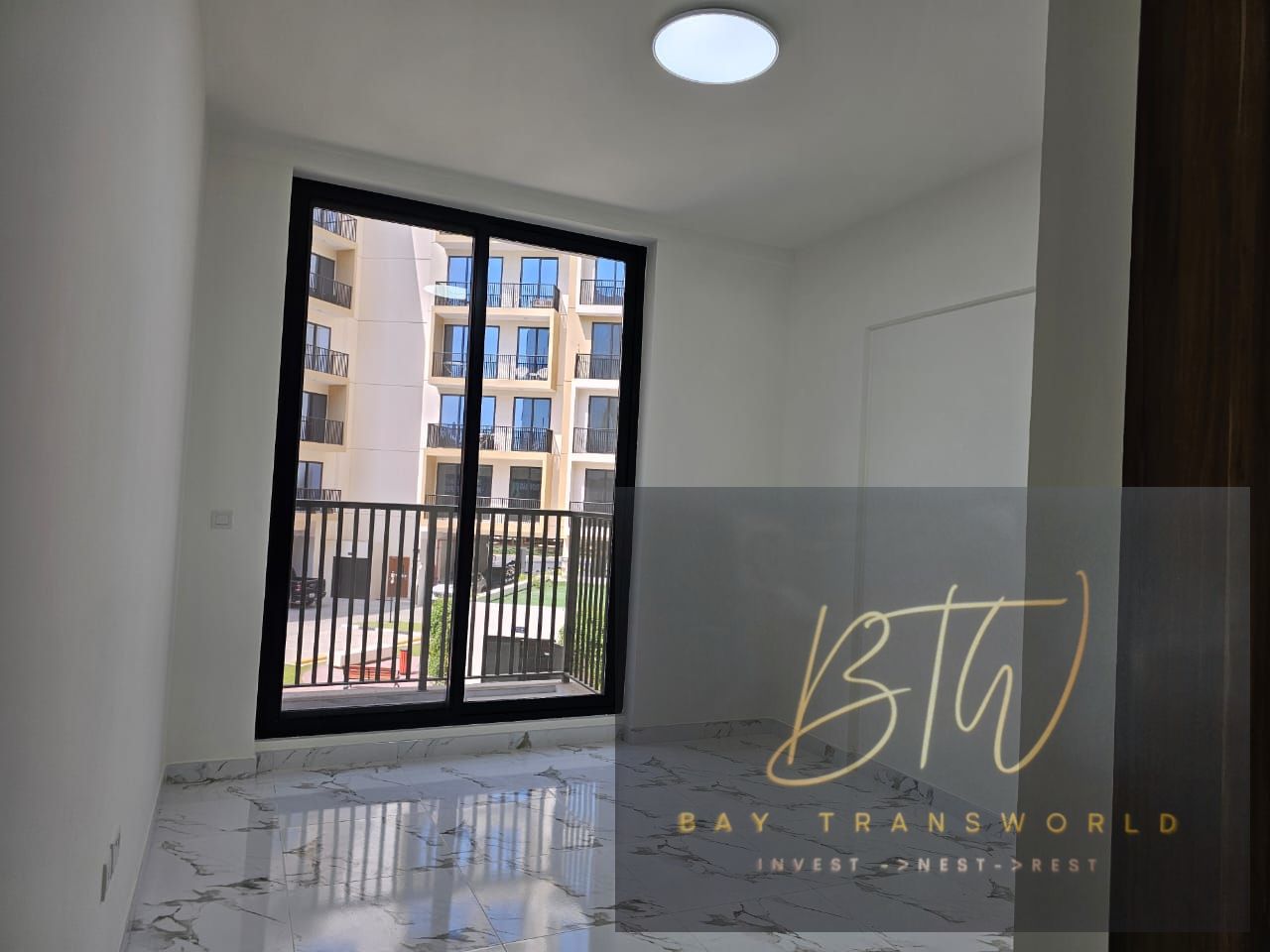 EXCLUSIVE / Hot Deal /Brand New Apartment